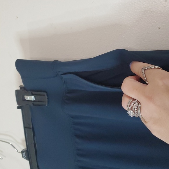 Athleta Run With It Pants Size Large Zip Pockets Lightweight Cool Breasy - Picture 3 of 13